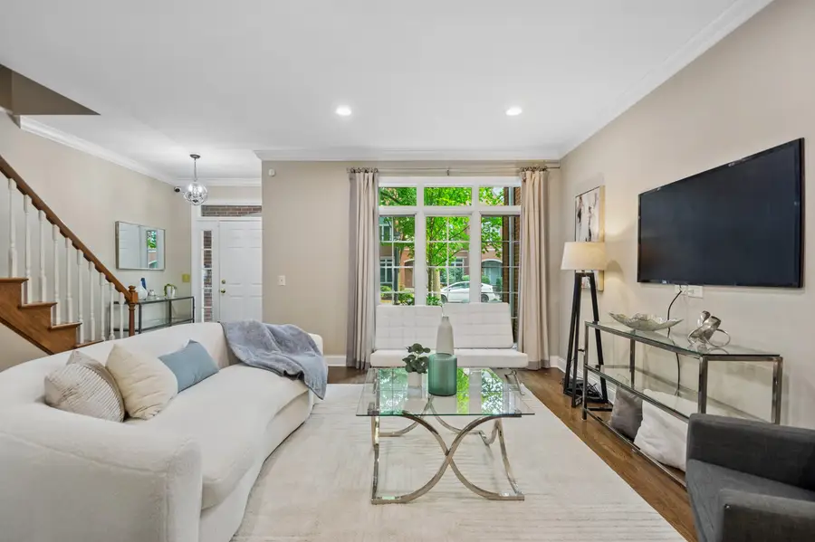 4265 W Thorndale Avenue, Chicago, IL 60646 - #2