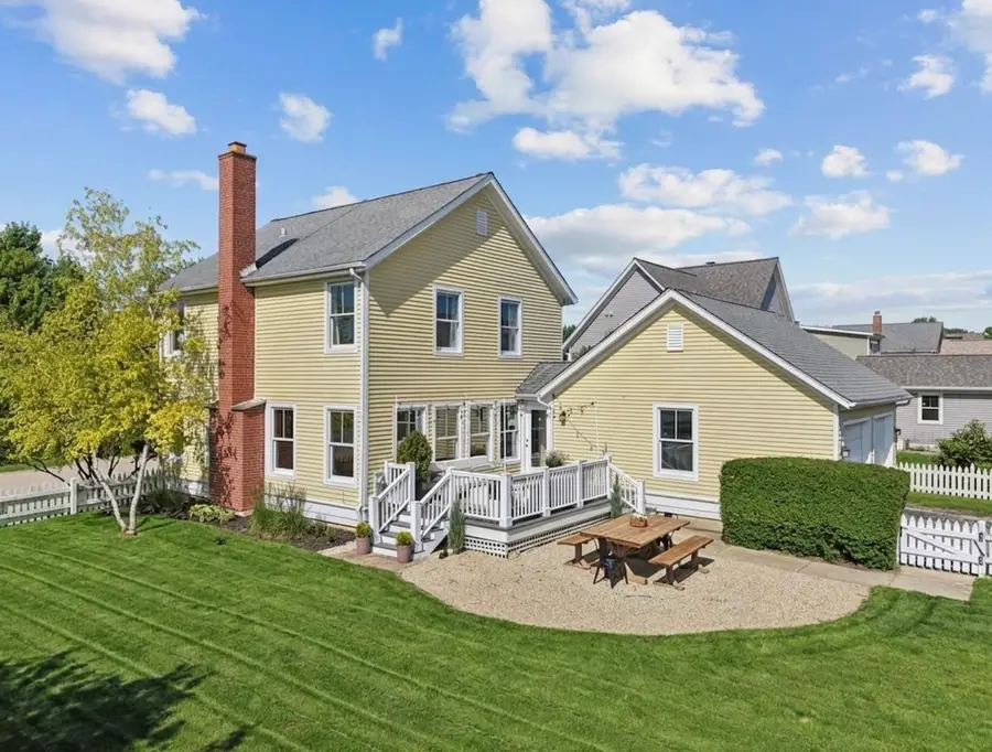 1501 Amos Bennett Street, Grayslake, IL 60030 - #2