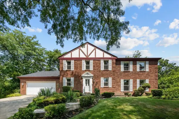 3906 Bordeaux Court, Northbrook, IL 60062