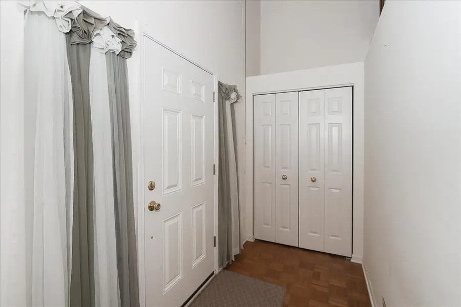 725 Deep Wood Court, Elk Grove Village, IL 60007 - #3