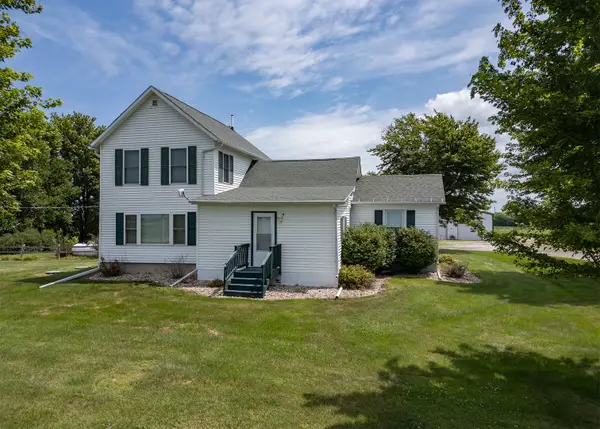 6888 E 1200th Street, Cambridge, IL 61238