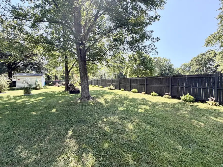510 E 8th Street, Sandoval, IL 62882 - #3