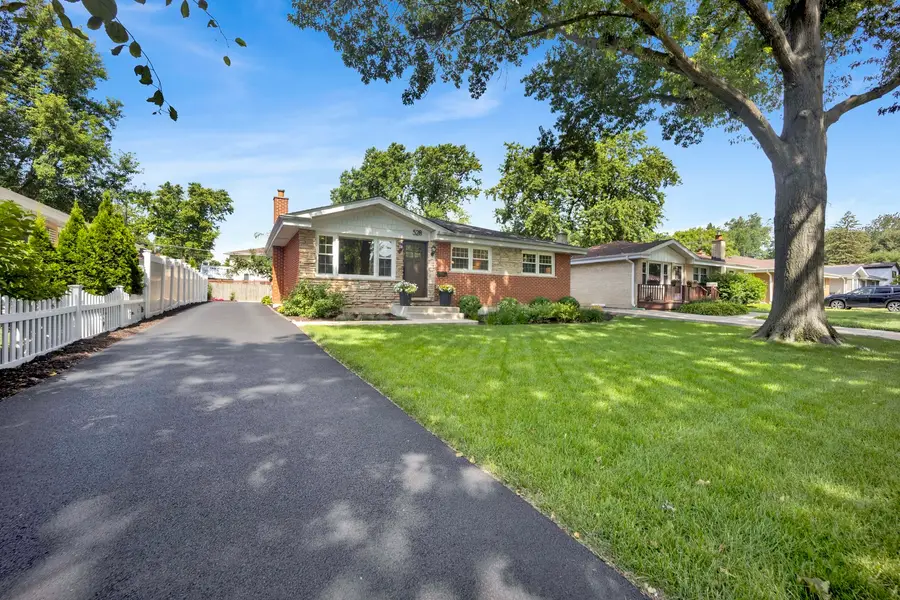 528 Kipling Court, Wheaton, IL 60187 - #2