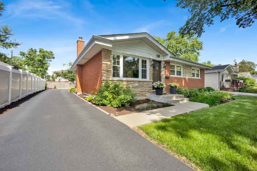 528 Kipling Court, Wheaton, IL 60187 - #3