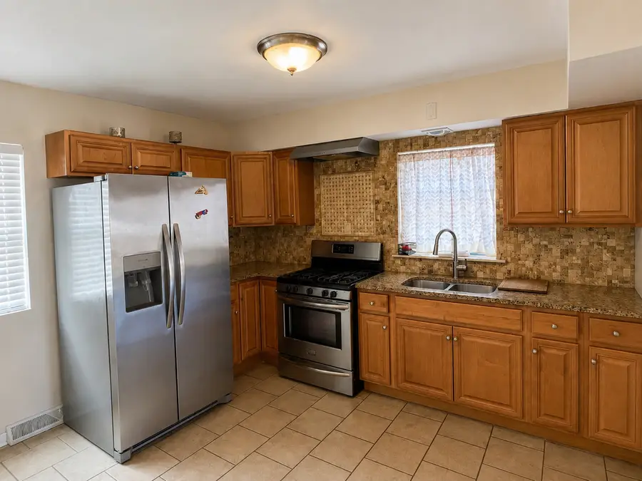 8124 S Wabash Avenue, Chicago, IL 60619 - #3