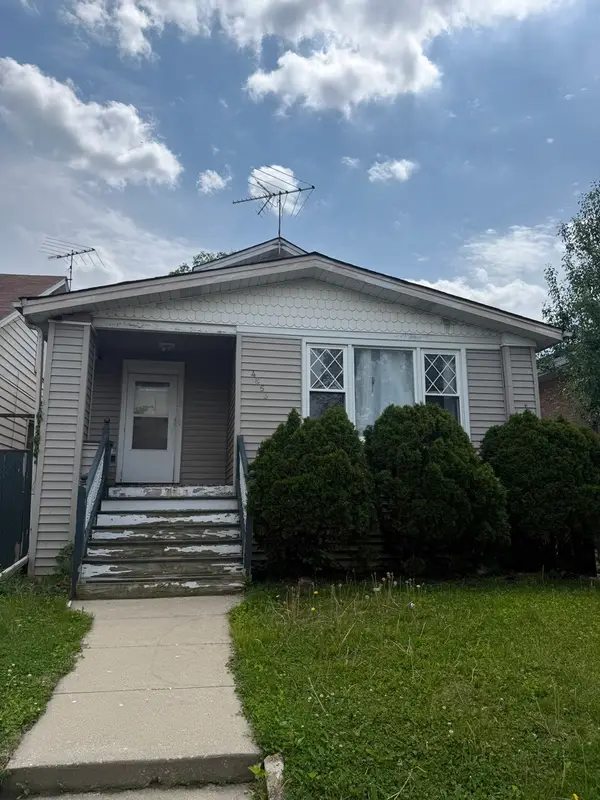 4853 W Parker Avenue, Chicago, IL 60639