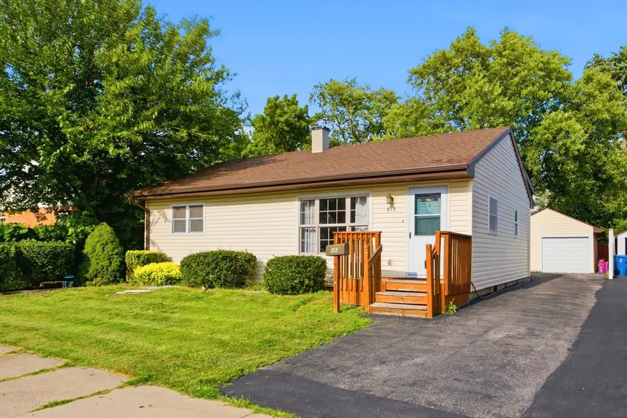 913 Church Road, Aurora, IL 60505 - #2