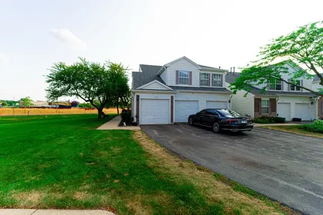 737 W Streamwood Boulevard #B, Streamwood, IL 60107 - #1