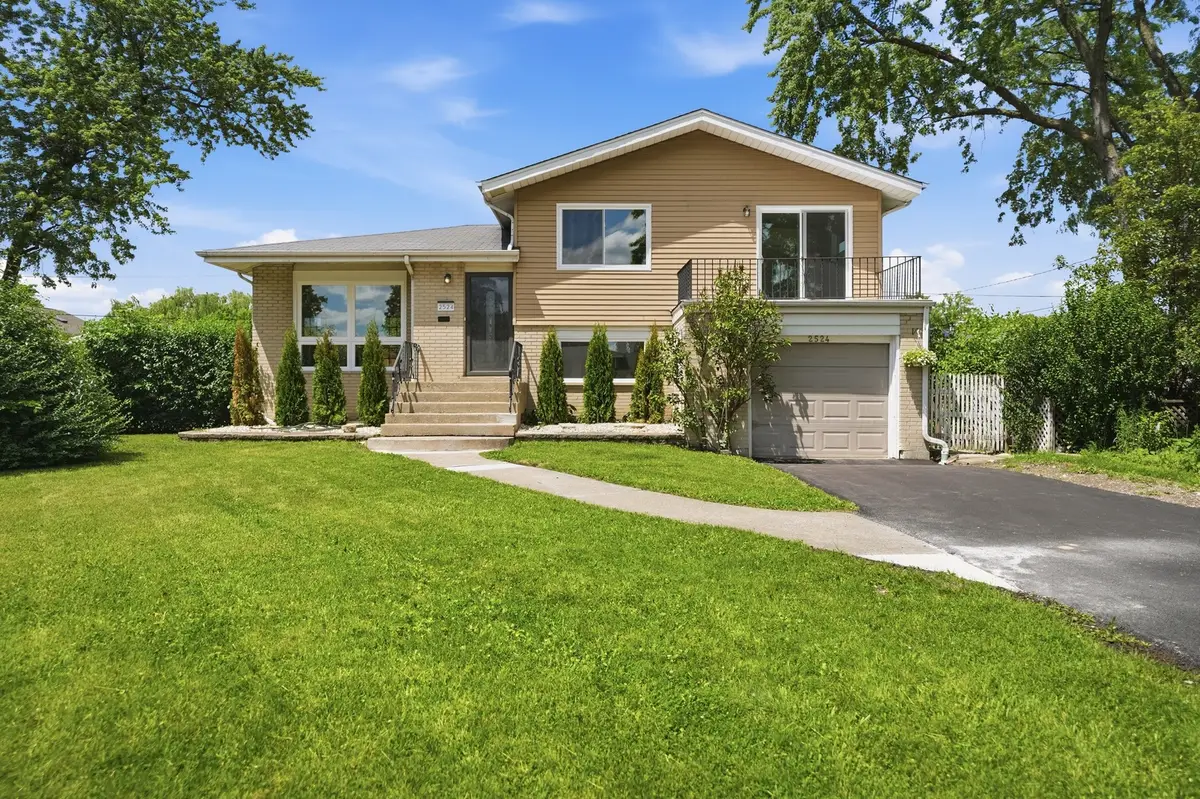 2524 Allison Court, Glenview, IL 60025 - #1