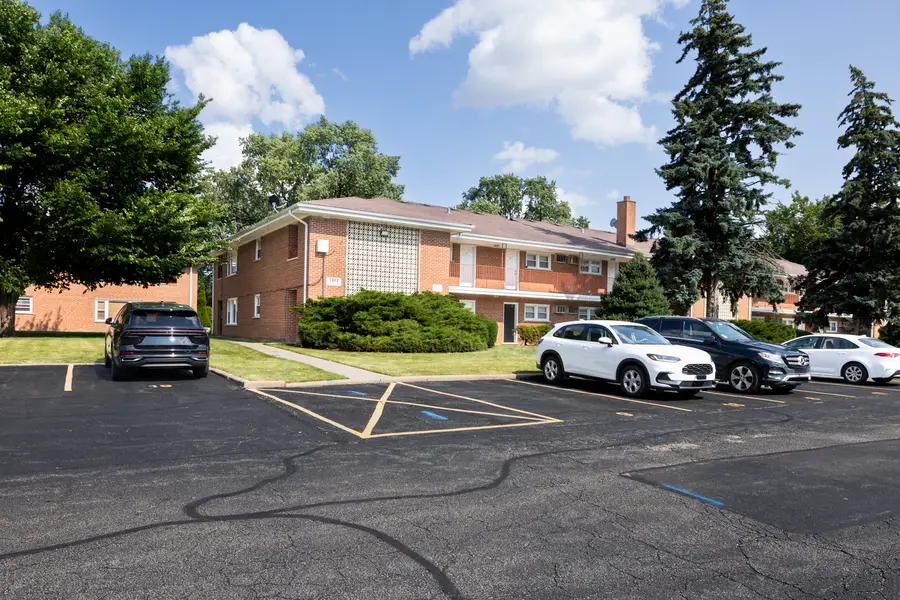 1101 Holiday Lane #8, Des Plaines, IL 60016 - #3