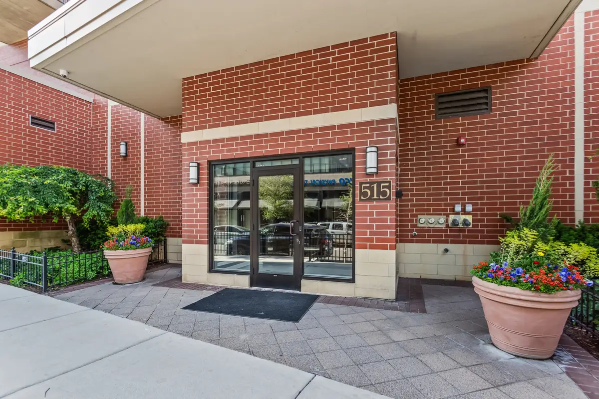 515 Main Street #401, Evanston, IL 60202 - #1