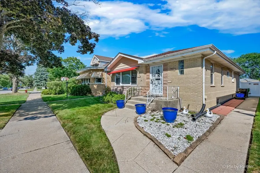 743 Newcastle Avenue, Westchester, IL 60154 - #3