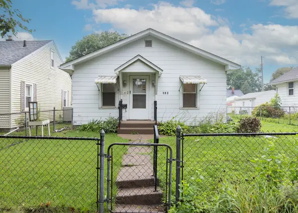 324 S Hazelwood Avenue, Davenport, IA 52802
