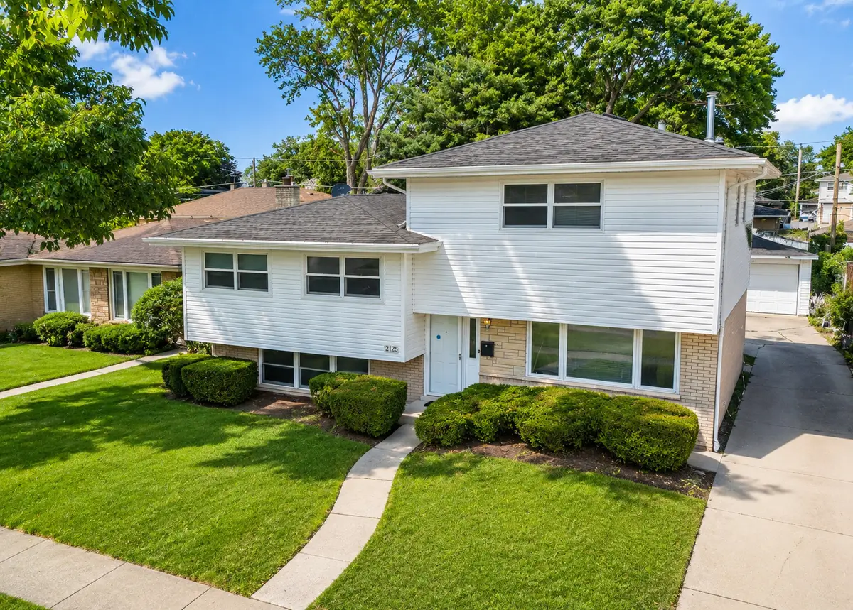 2125 Plainfield Drive, Des Plaines, IL 60018 - #1