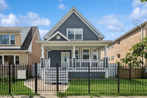 5351 W Foster Avenue, Chicago, IL 60630