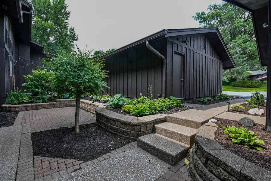 6401 Utica Ridge Road #28, Davenport, IA 52807 - #3