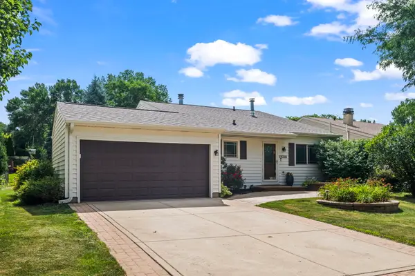 1833 S Lincoln Street, Lombard, IL 60148