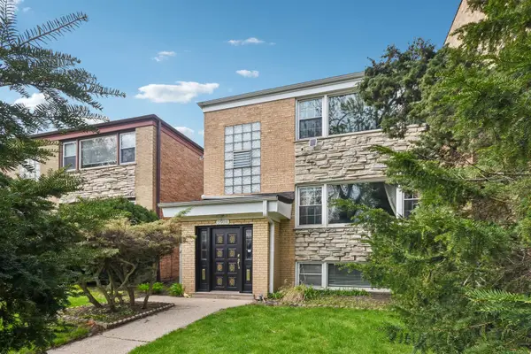 1914 W Farwell Avenue, Chicago, IL 60626