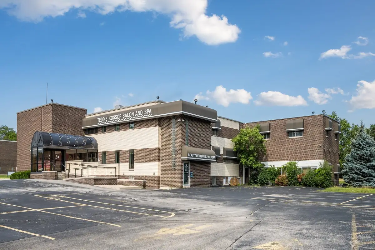 281 Waukegan Road, Northfield, IL 60093 - #1