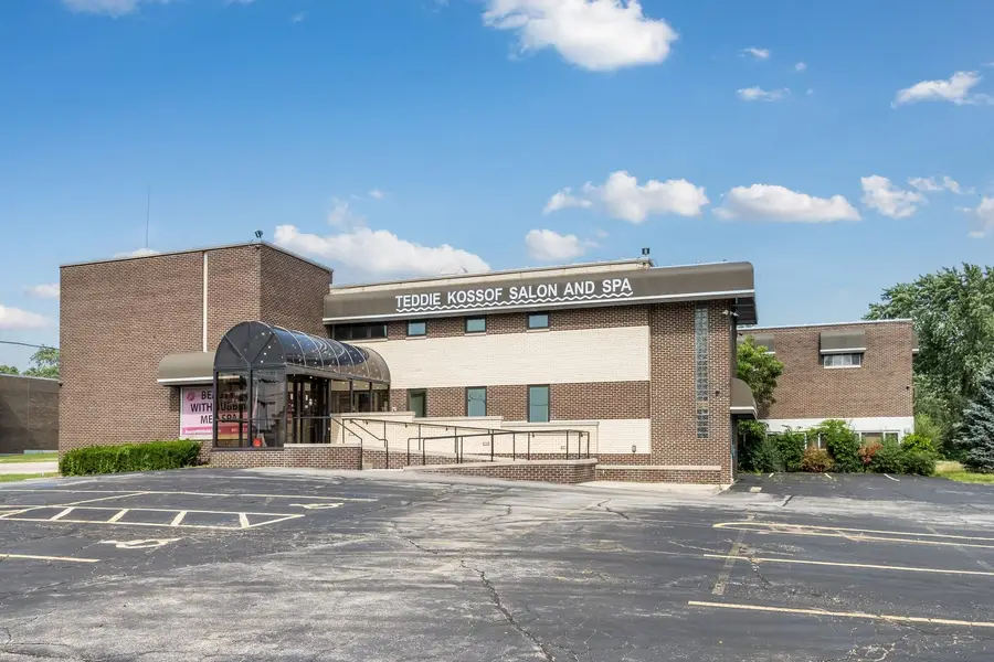 281 Waukegan Road, Northfield, IL 60093 - #2