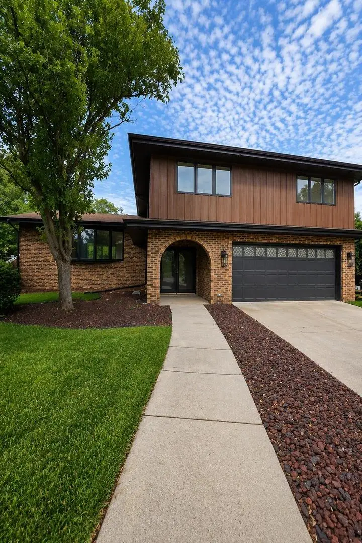 725 N Birchwood Road, Frankfort, IL 60423 - #1