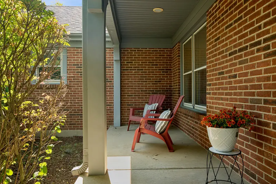 634 Raintree Road, Buffalo Grove, IL 60089 - #2