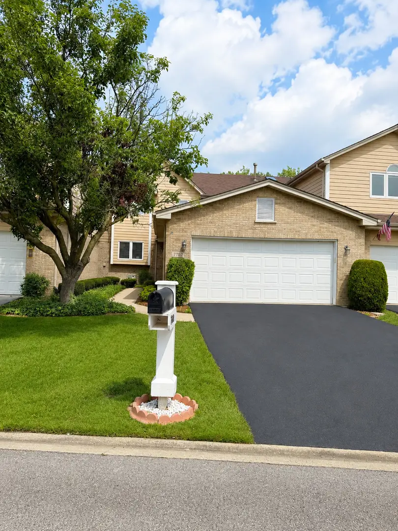 7702 Northfield Lane, Tinley Park, IL 60487 - #2
