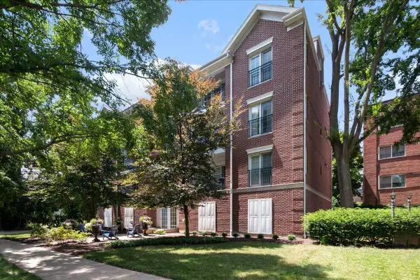 2536 Mcdaniel Avenue #402, Evanston, IL 60201