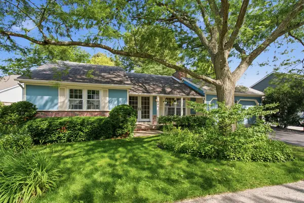 645 Stout Court, Gurnee, IL 60031
