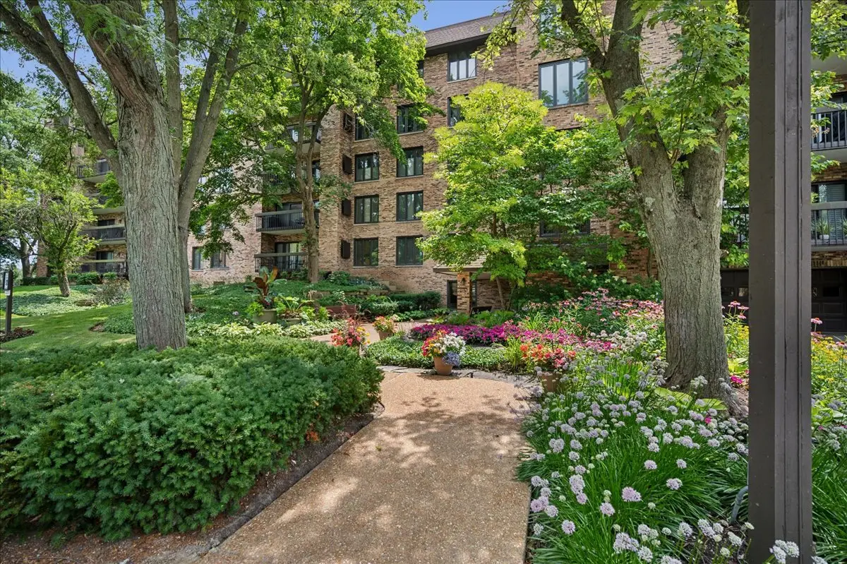 3741 Mission Hills Road #208, Northbrook, IL 60062 - #1
