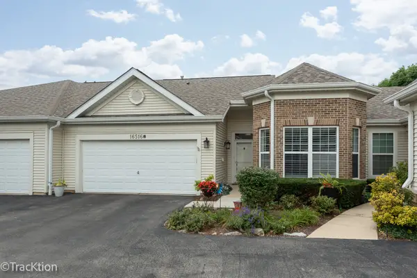 16516 Buckner Pond Way, Crest Hill, IL 60403