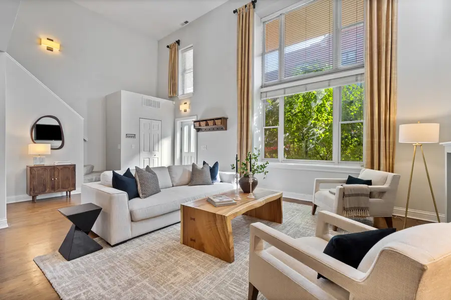 2843 N Lincoln Avenue #103, Chicago, IL 60657 - #3