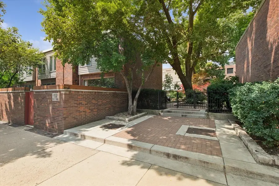 1926 N Larrabee Street, Chicago, IL 60614 - #2