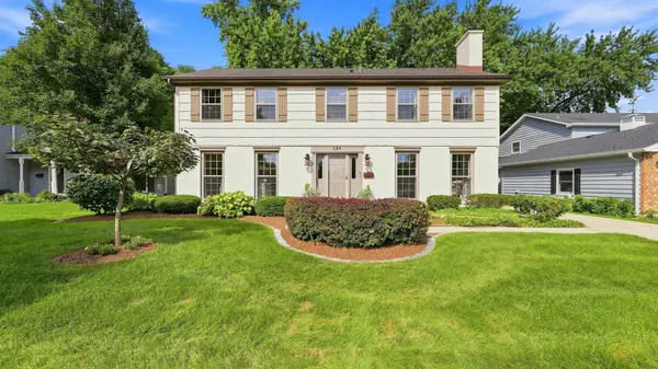 184 Spring Avenue, Glen Ellyn, IL 60137