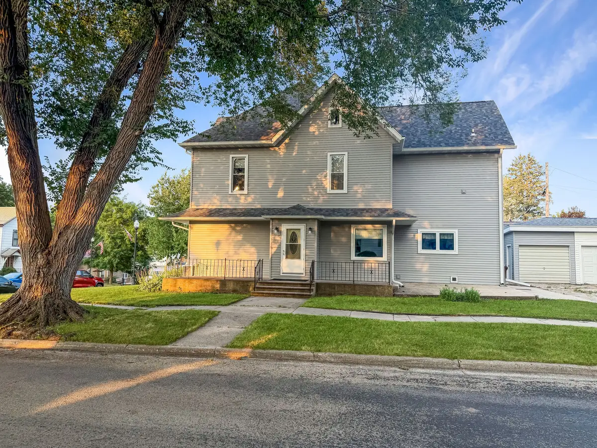 105 W High Street, Orangeville, IL 61060 - #1