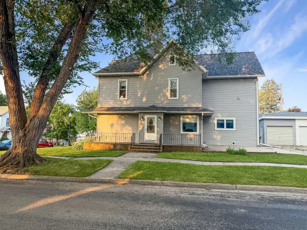 105 W High Street, Orangeville, IL 61060