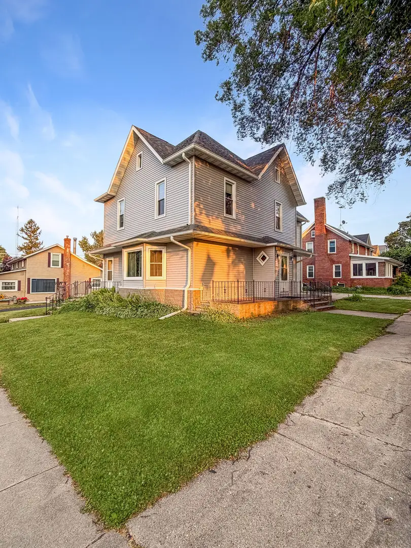 105 W High Street, Orangeville, IL 61060 - #2