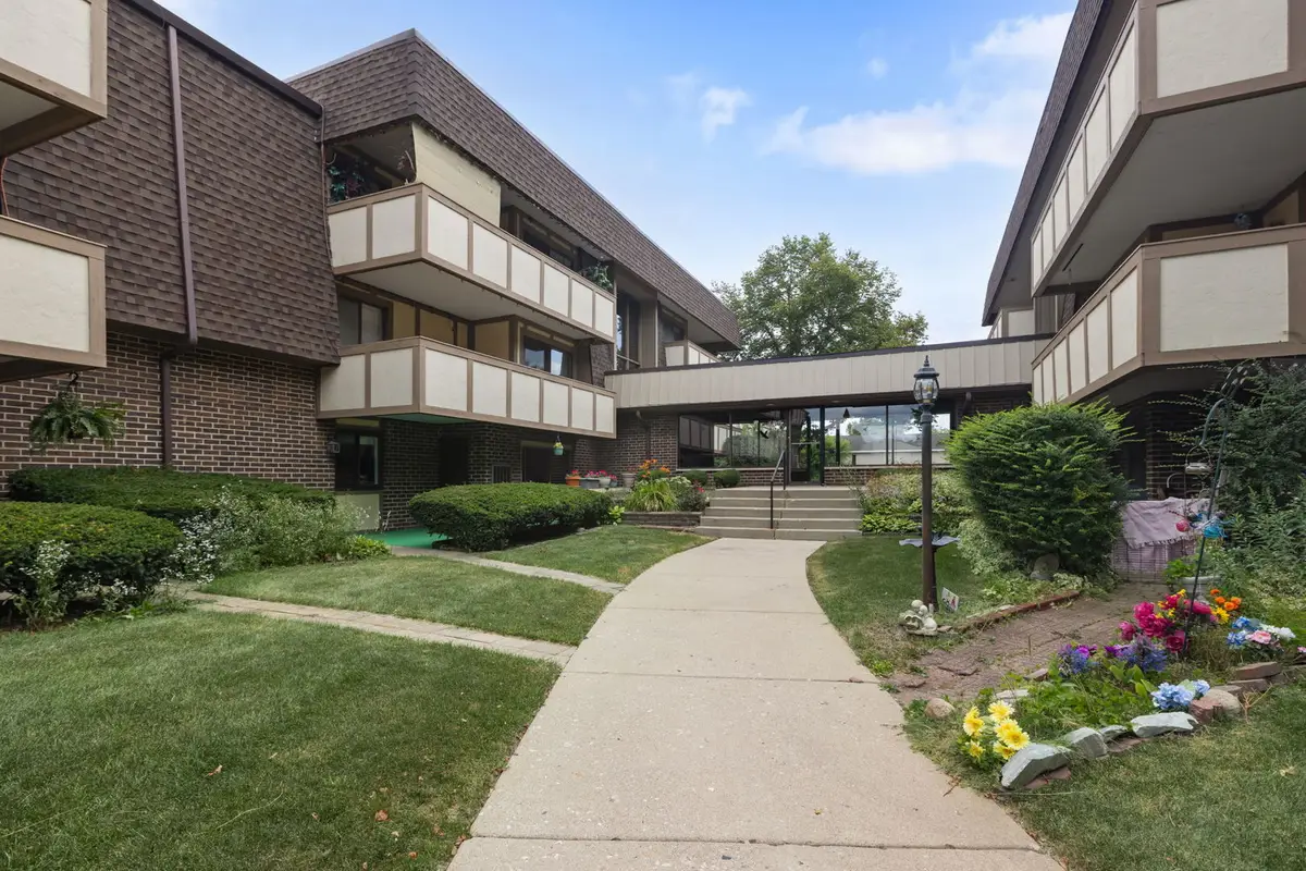 437 Cavalier Court #310, Dundee, IL 60118 - #1