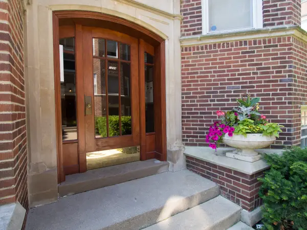 1224 Elmwood Avenue #2W, Evanston, IL 60202