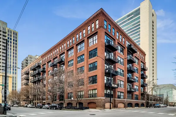520 W Huron Street #614, Chicago, IL 60654