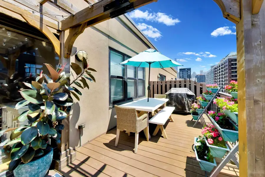 520 W Huron Street #614, Chicago, IL 60654 - #3