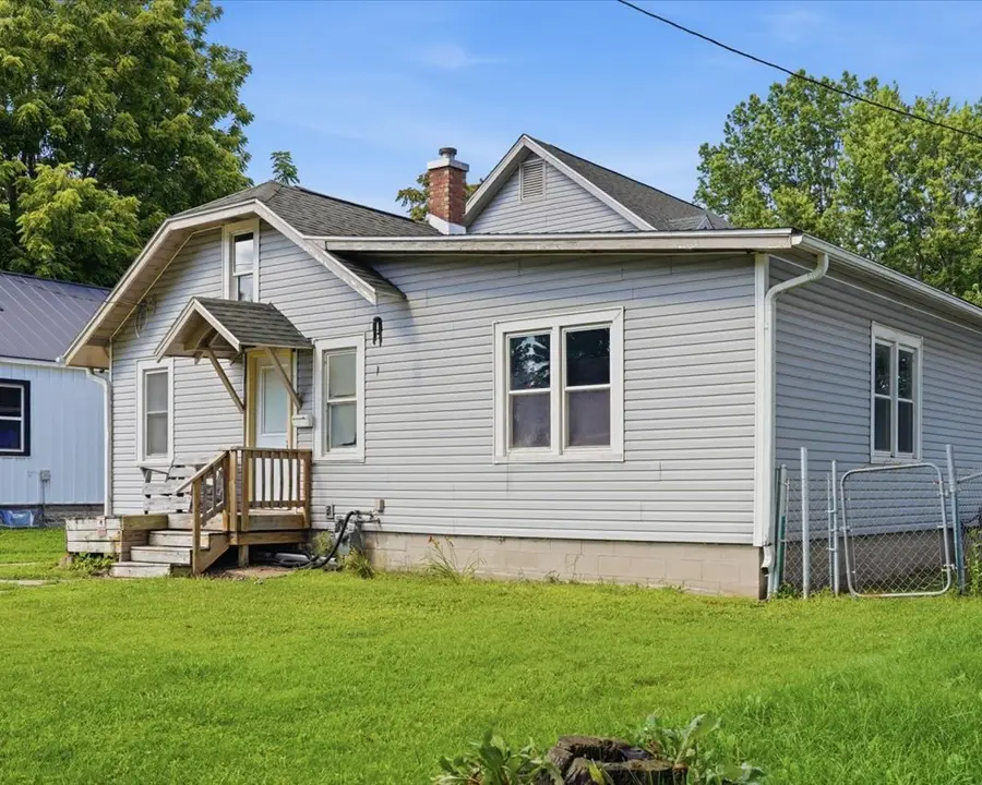 704 12th Avenue, Sterling, IL 61081 - #2