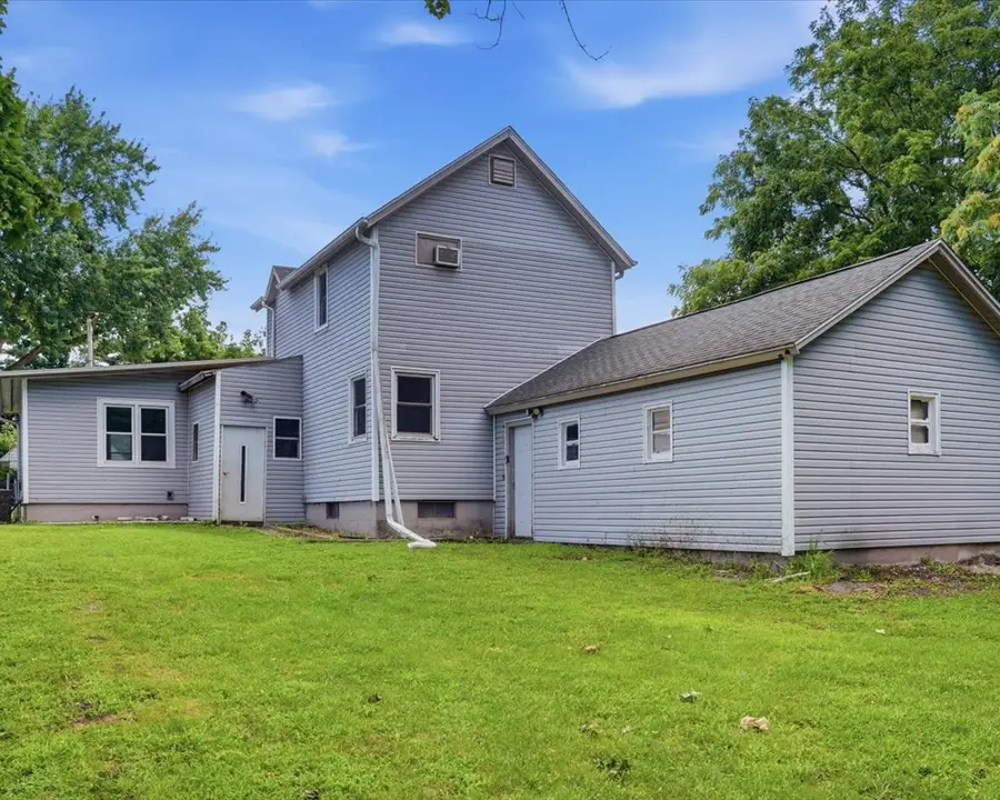 704 12th Avenue, Sterling, IL 61081 - #3