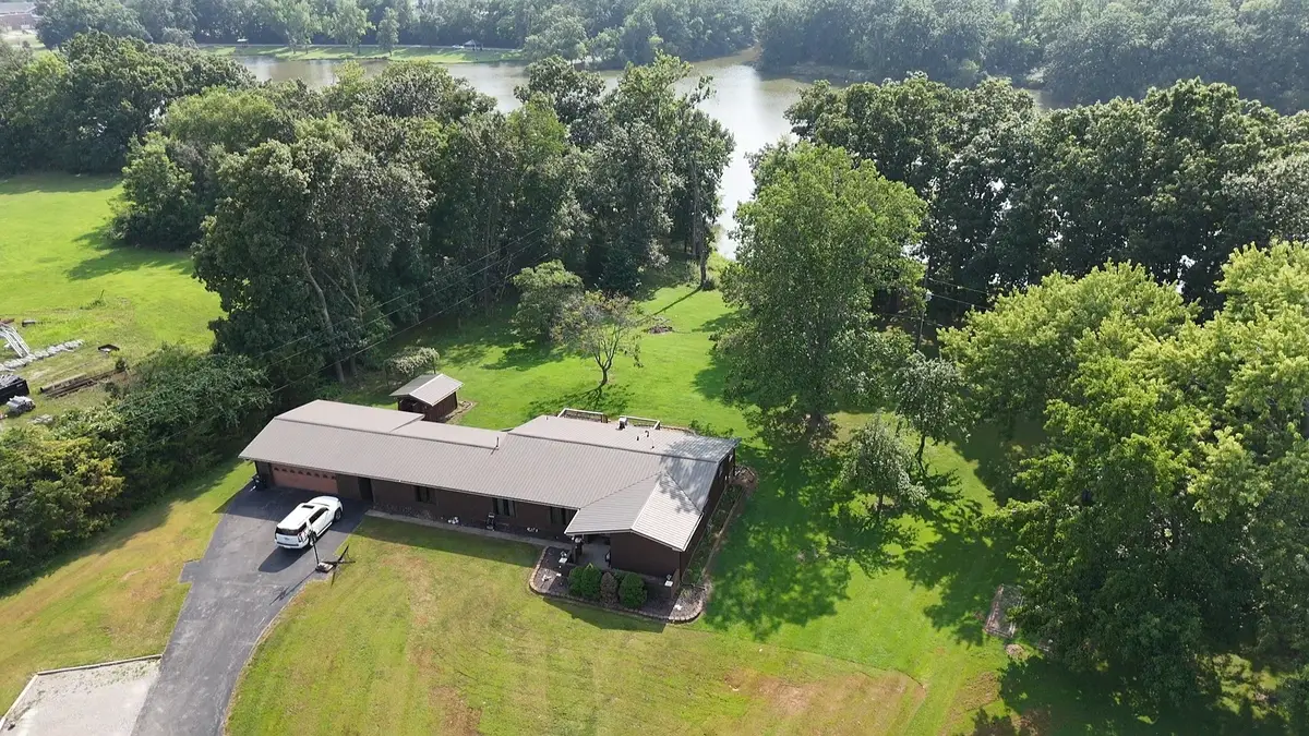 8 Lakedale Drive, Salem, IL 62881 - #1