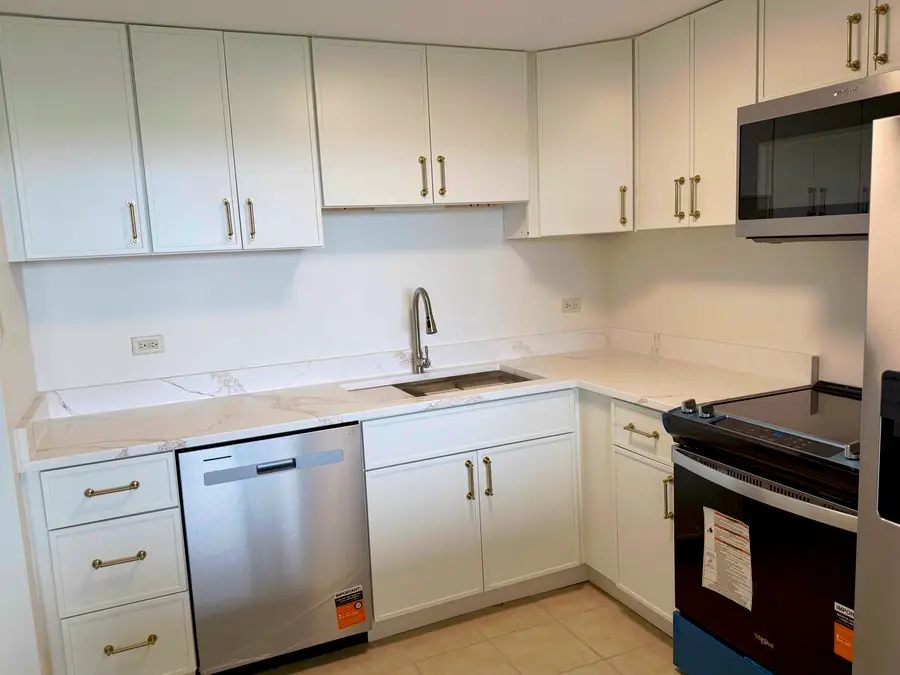 2015 S Finley Road S #812, Lombard, IL 60148 - #2