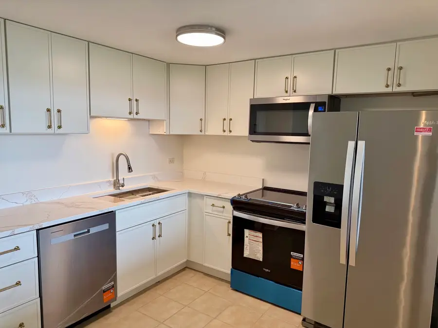 2015 S Finley Road S #812, Lombard, IL 60148 - #3