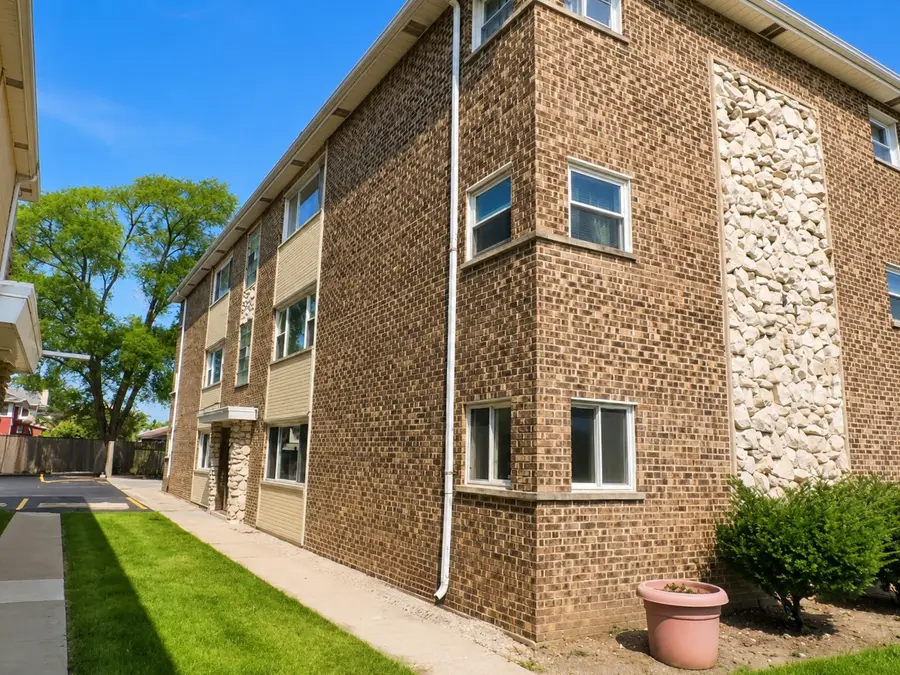 2440 River Road #1E, River Grove, IL 60171 - #2
