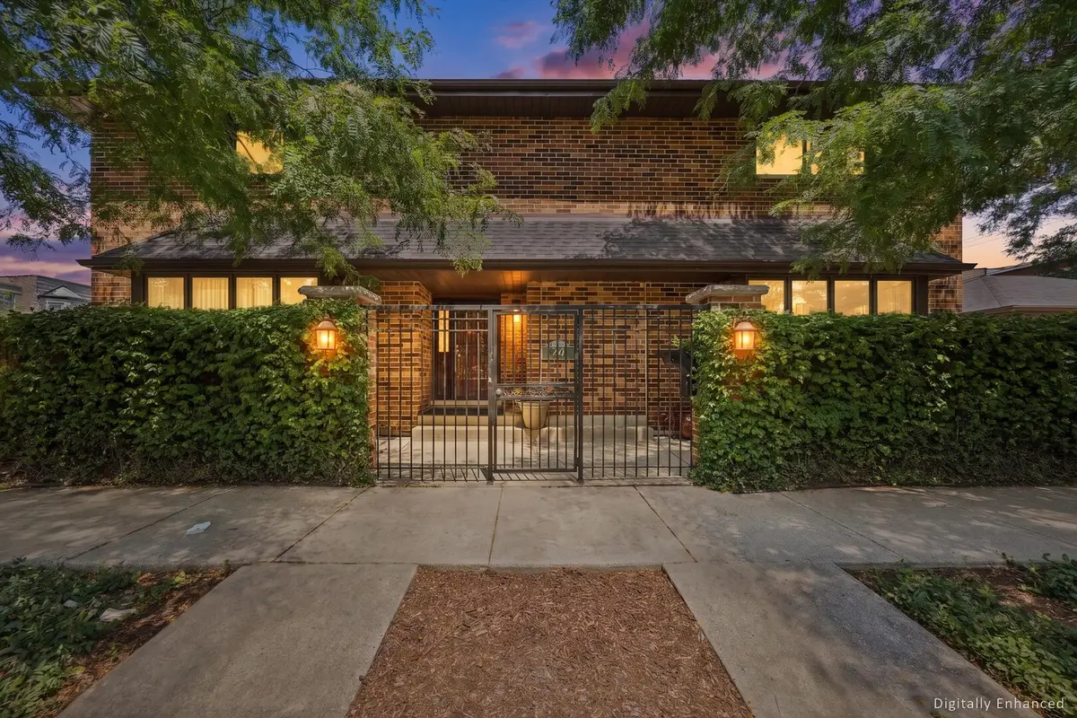 204 E 32nd Street, Chicago, IL 60616 - #1