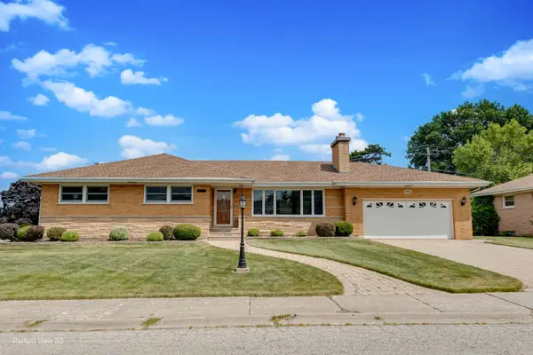 7952 Balmoral Avenue, Norwood Park Township, IL 60656