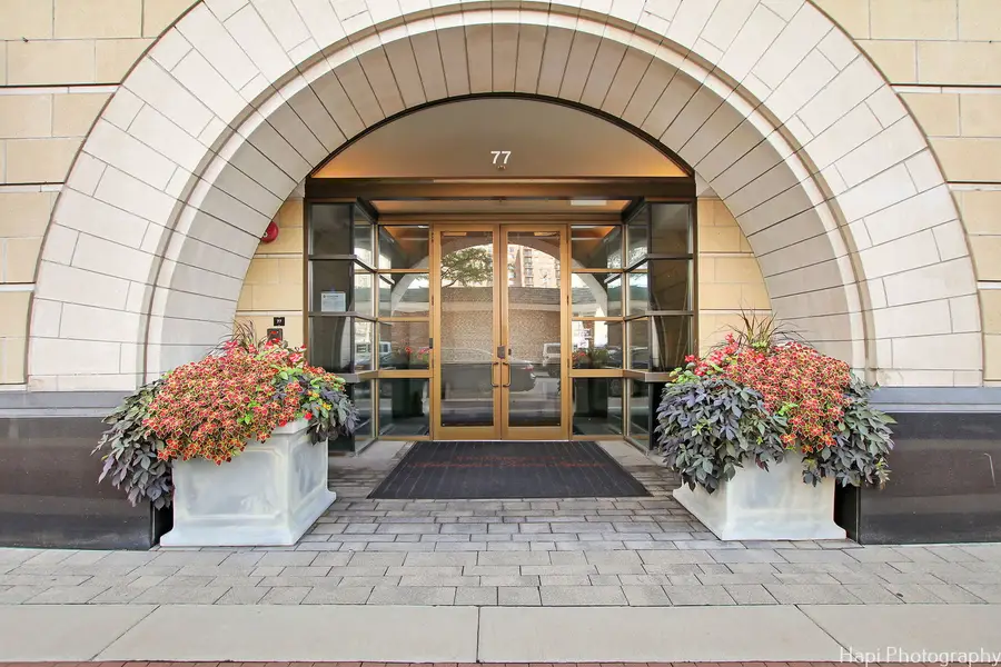 77 S Evergreen Avenue #206, Arlington Heights, IL 60005 - #2